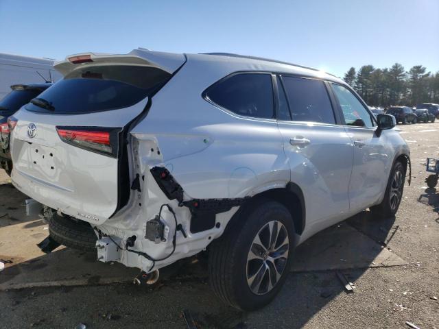 Image 3 of 2023 TOYOTA HIGHLANDER L 2023 with VIN 5TDKDRBH6PS043804