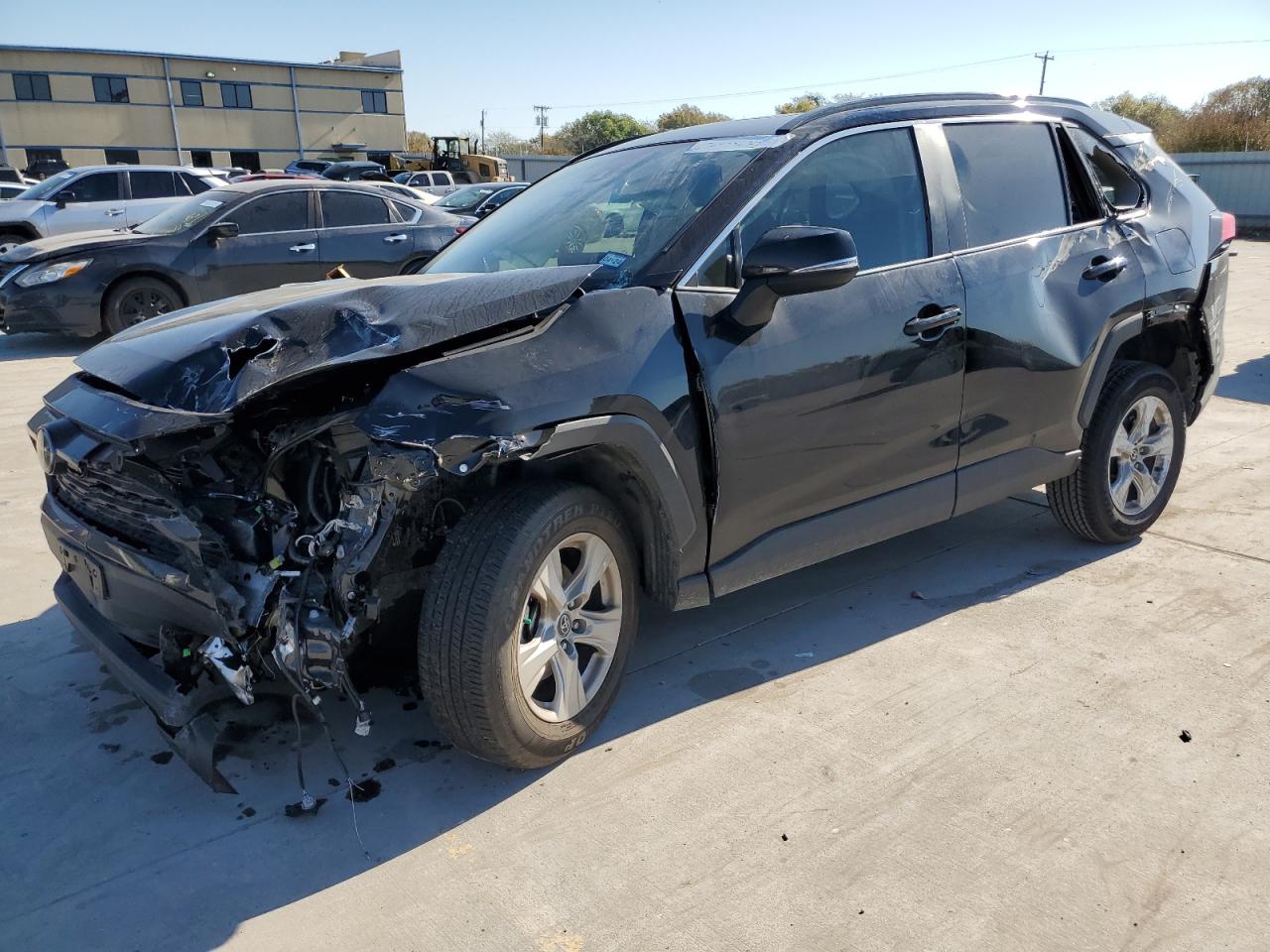 2020 TOYOTA RAV4 XLE 2020 image