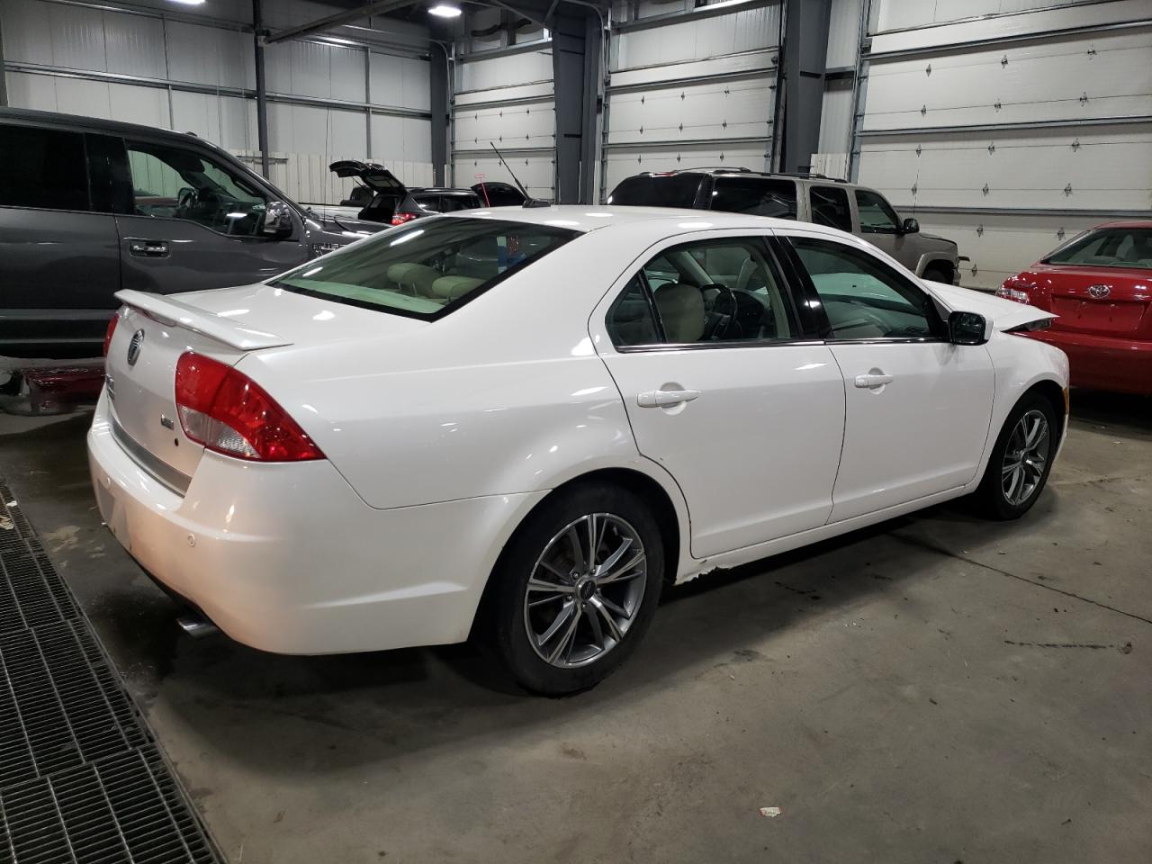 Obraz 3 z Mercury Milan Premier 2010 z VIN 3MEHM0JG3AR660911