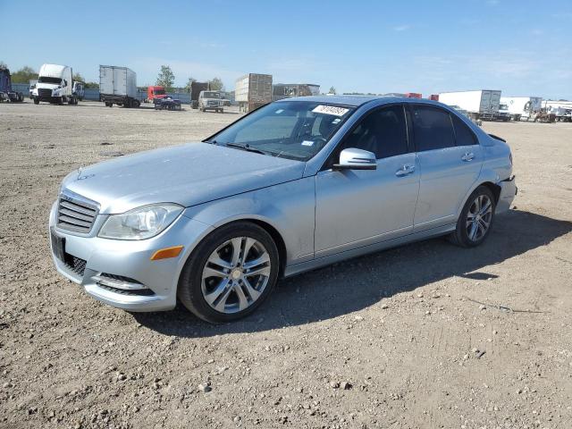 Obraz 1 z 2013 MERCEDES-BENZ C 250 2013 z VIN WDDGF4HB6DR243376