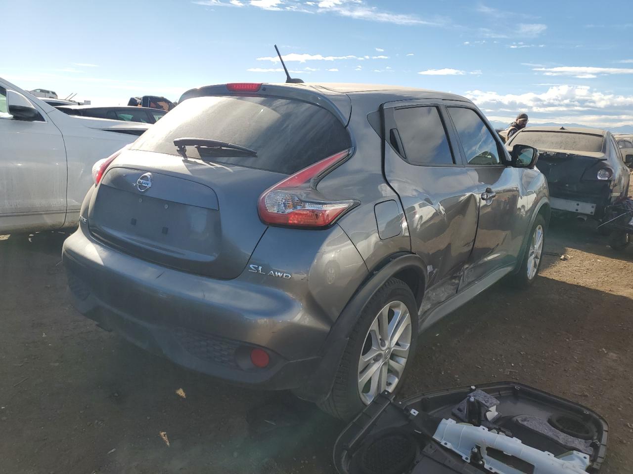 Obraz 3 z 2015 NISSAN JUKE S 2015 z VIN JN8AF5MV4FT552151