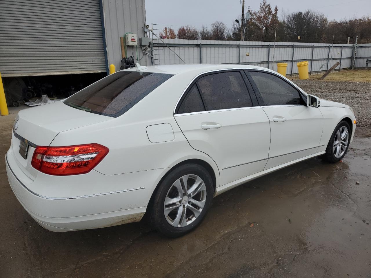 Изображение 3 2011 MERCEDES-BENZ E 350 2011 с VIN WDDHF5GB1BA364081