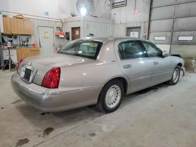 Image 3 of 2001 LINCOLN TOWN CAR EXECUTIVE 2001 with VIN 1LNHM81W21Y660905