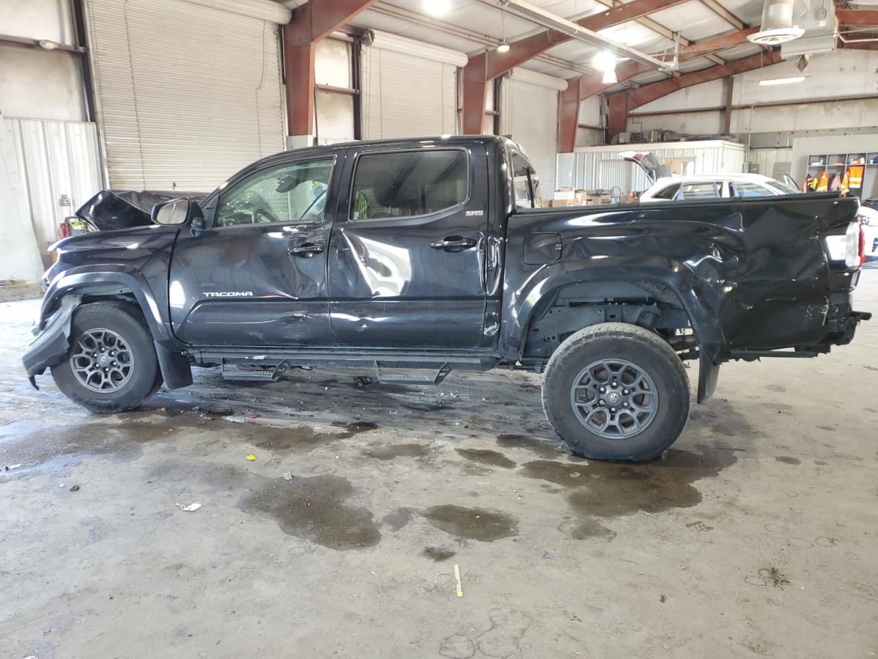 Изображение 2 2018 TOYOTA TACOMA DOUBLE CAB 2018 с VIN 3TMCZ5AN0JM186681