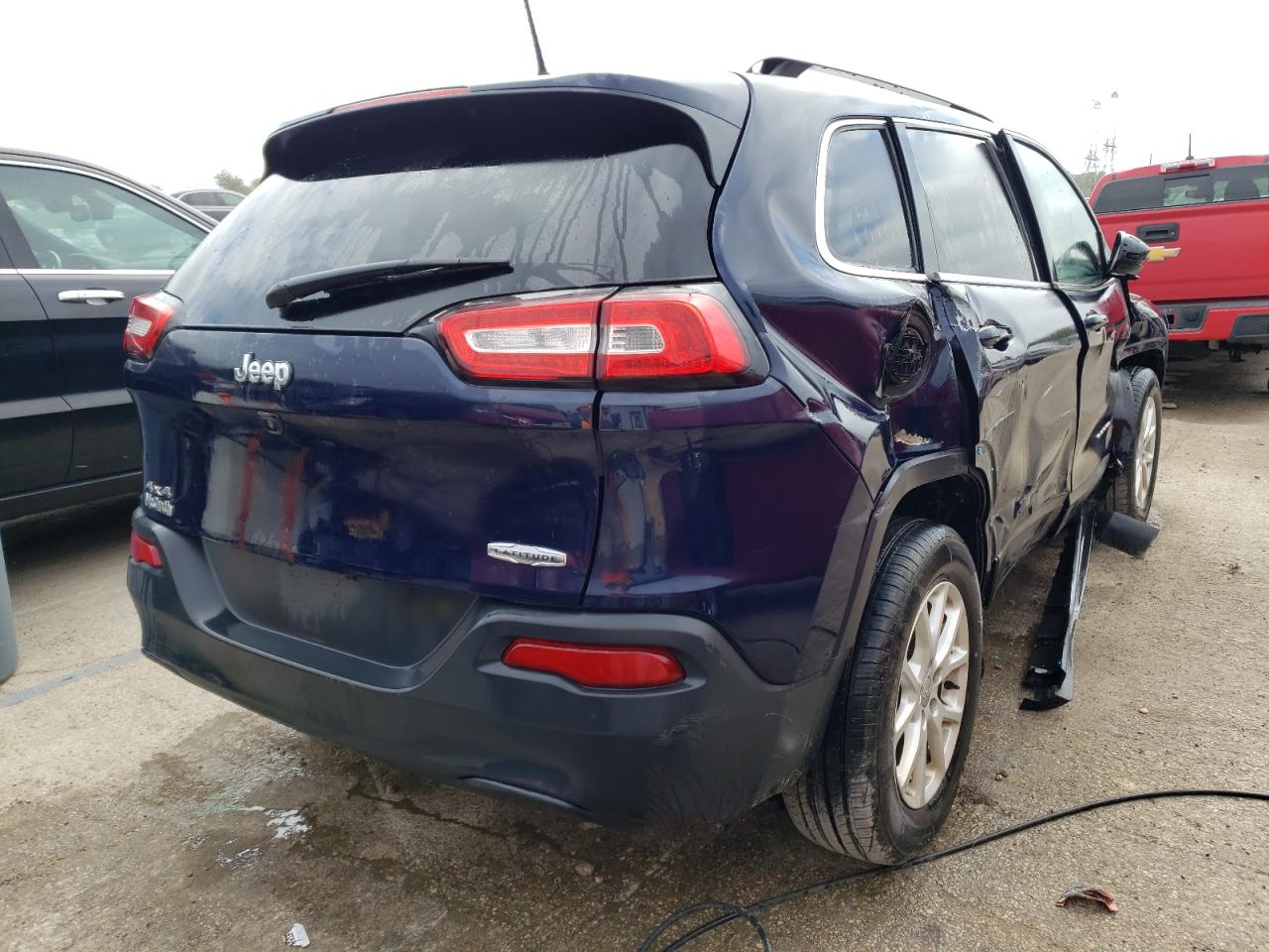 Image 3 of 2016 JEEP CHEROKEE LATITUDE 2016 with VIN 1C4PJMCB5GW175271