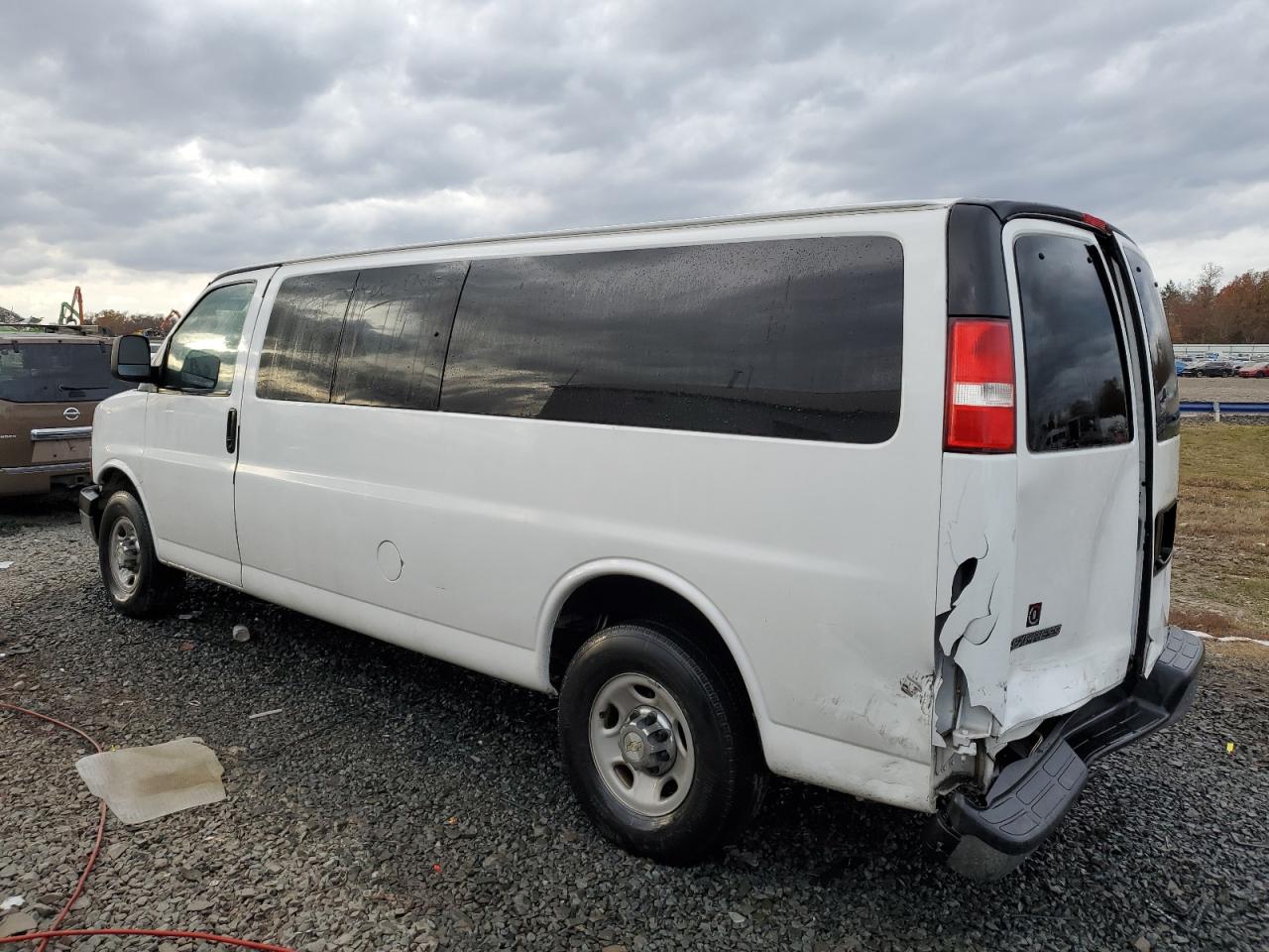 Image 2 of 2016 CHEVROLET EXPRESS G3500 LT 2016 with VIN 1GAZGPFG9G1272043