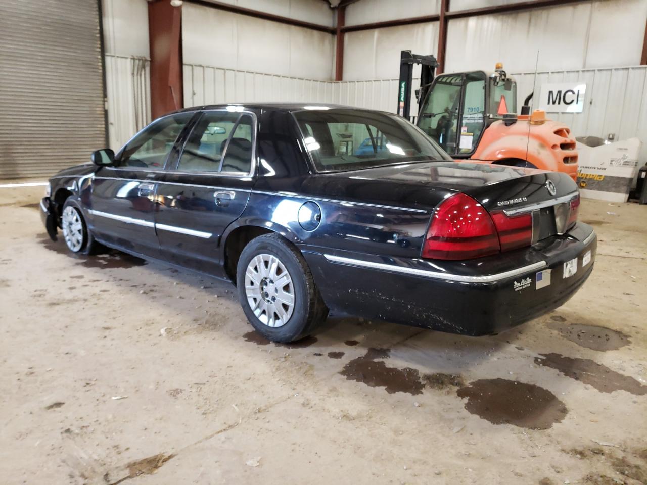Изображение 2 2005 MERCURY GRAND MARQUIS GS 2005 с VIN 2MEFM74W55X625913
