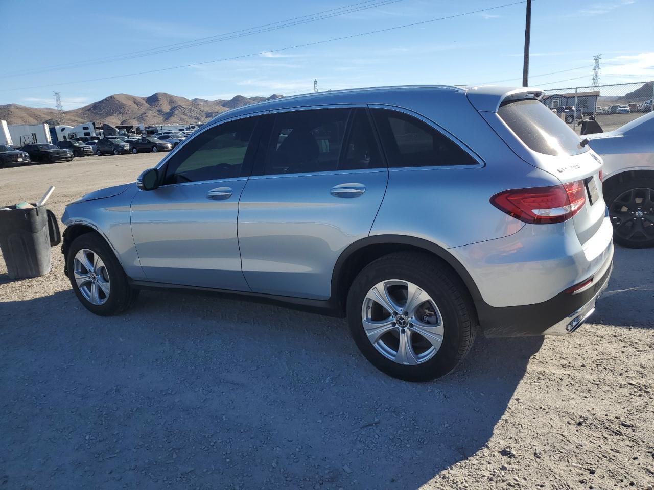 Image 2 of 2017 MERCEDES-BENZ GLC 300 2017 with VIN WDC0G4JB4HV012695