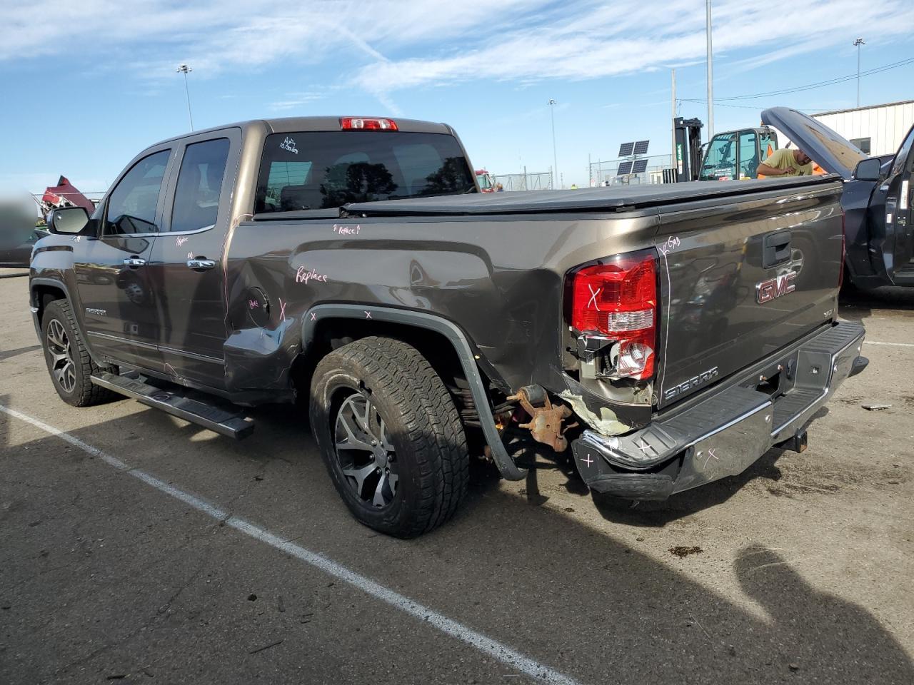 Obraz 2 z 2014 GMC SIERRA K1500 SLT 2014 z VIN 1GTV2VECXEZ322096