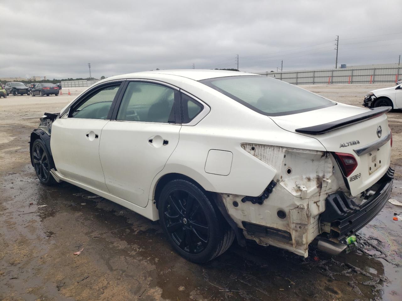 Image 2 of 2017 NISSAN ALTIMA 2.5 2017 with VIN 1N4AL3AP9HC263497