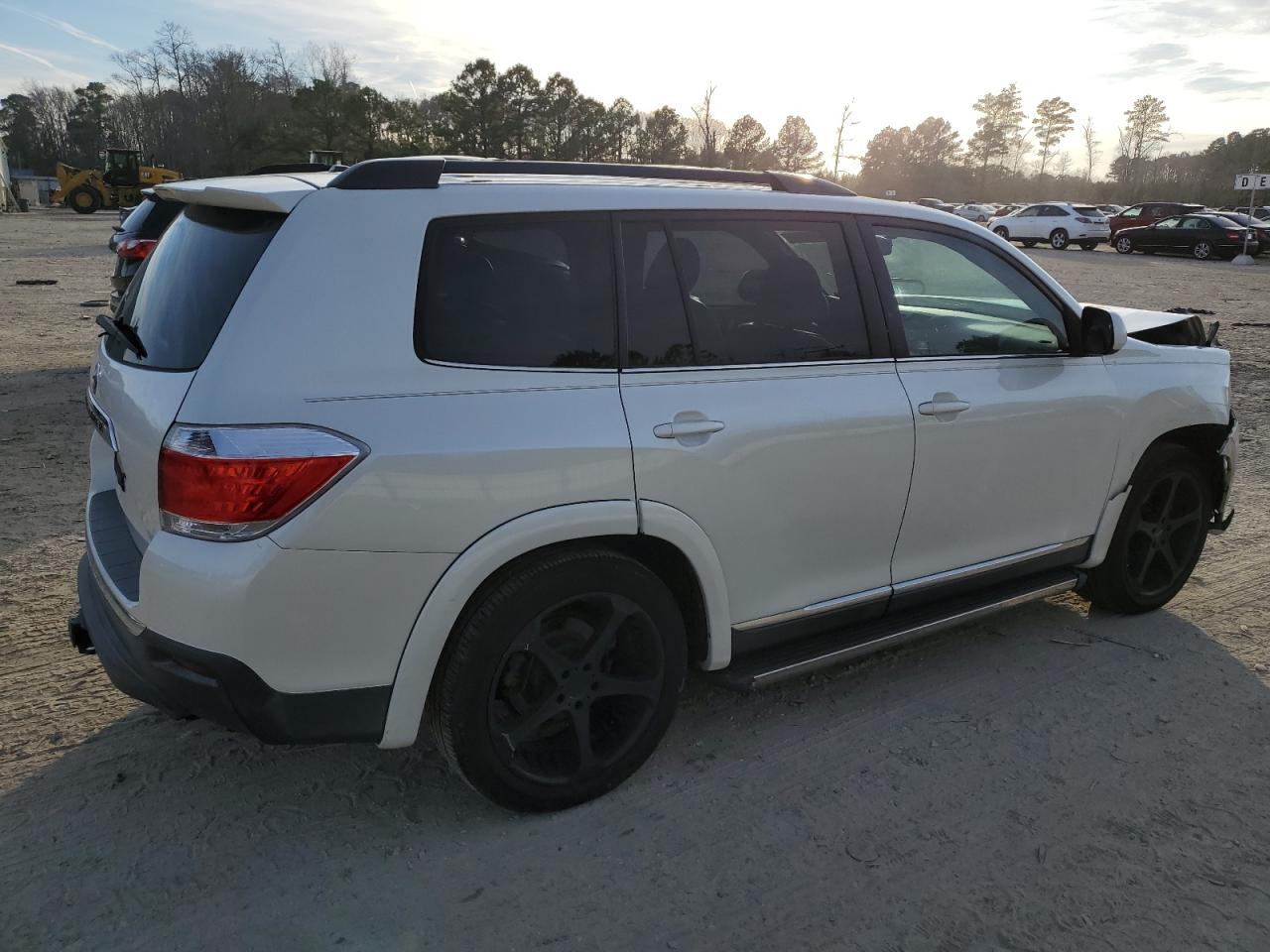 Image 3 of 2012 TOYOTA HIGHLANDER BASE 2012 with VIN 5TDZK3EH2CS073258