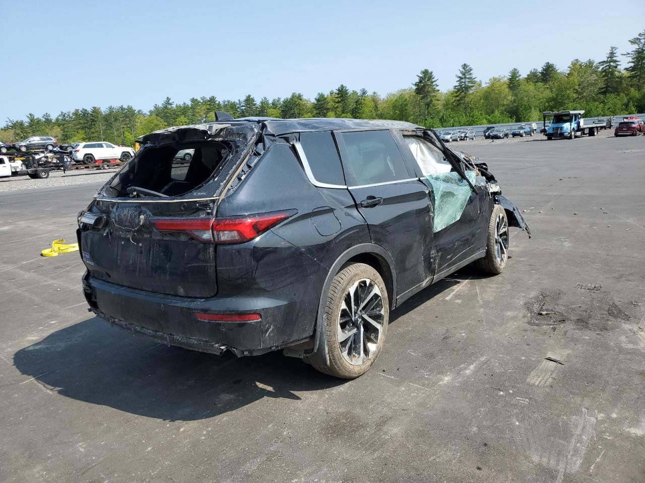 Изображение 3 2022 MITSUBISHI OUTLANDER ES 2022 с VIN JA4J4TA81NZ086141