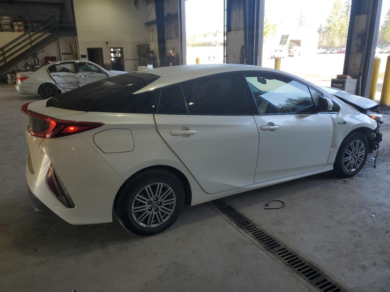 Obraz 3 z 2019 TOYOTA PRIUS PRIME  2019 z VIN JTDKARFP5K3106153