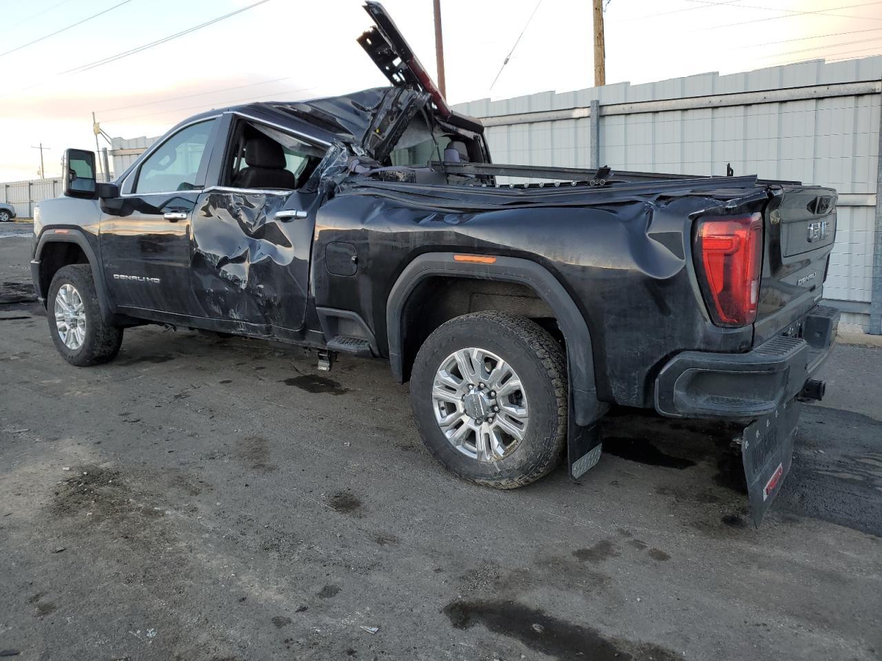 Obraz 2 z Gmc Sierra K2500 Denali 2022 z VIN 1GT49REY7NF114401