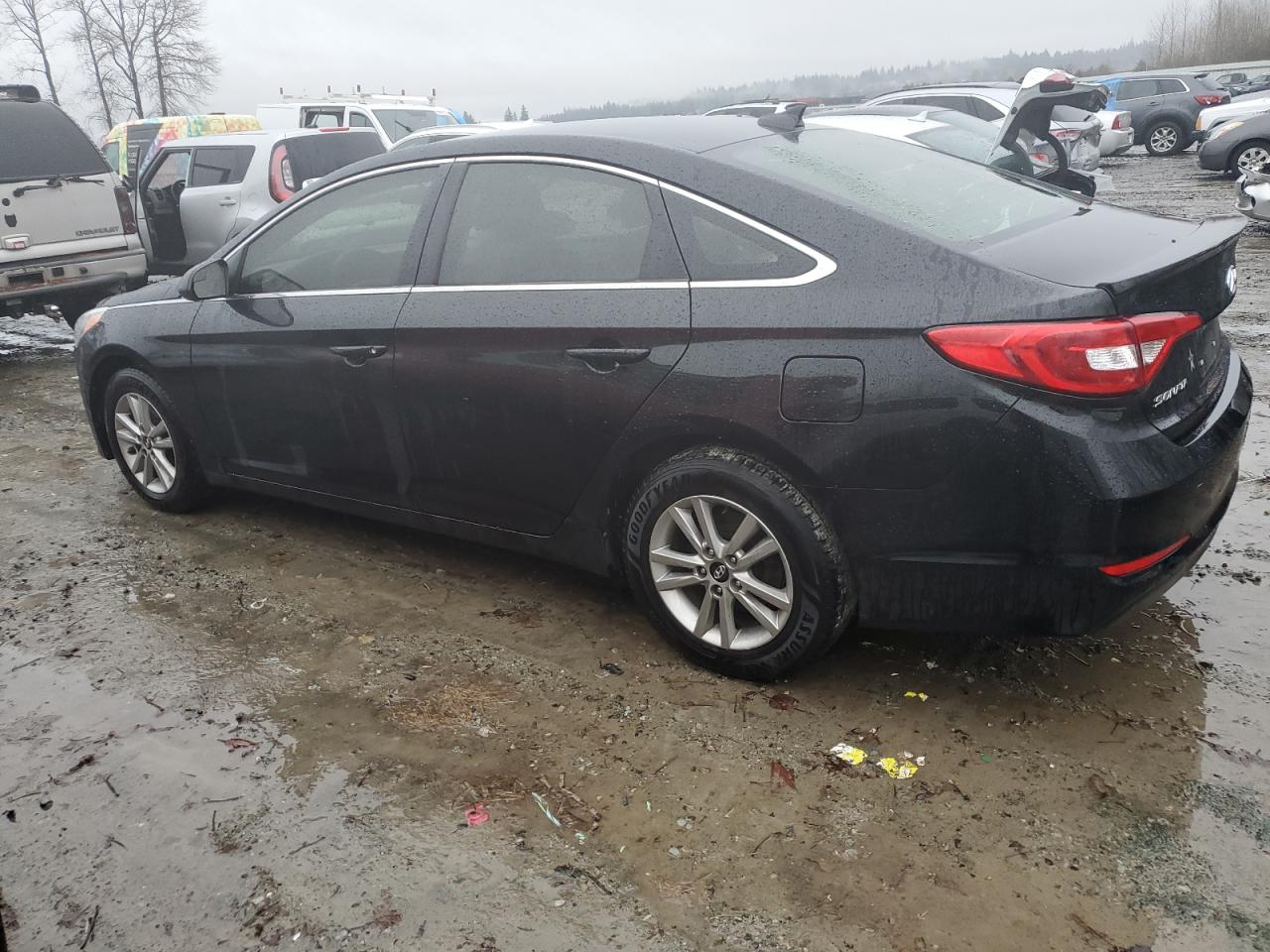 Obraz 2 z 2015 HYUNDAI SONATA SE 2015 z VIN 5NPE24AF7FH163931