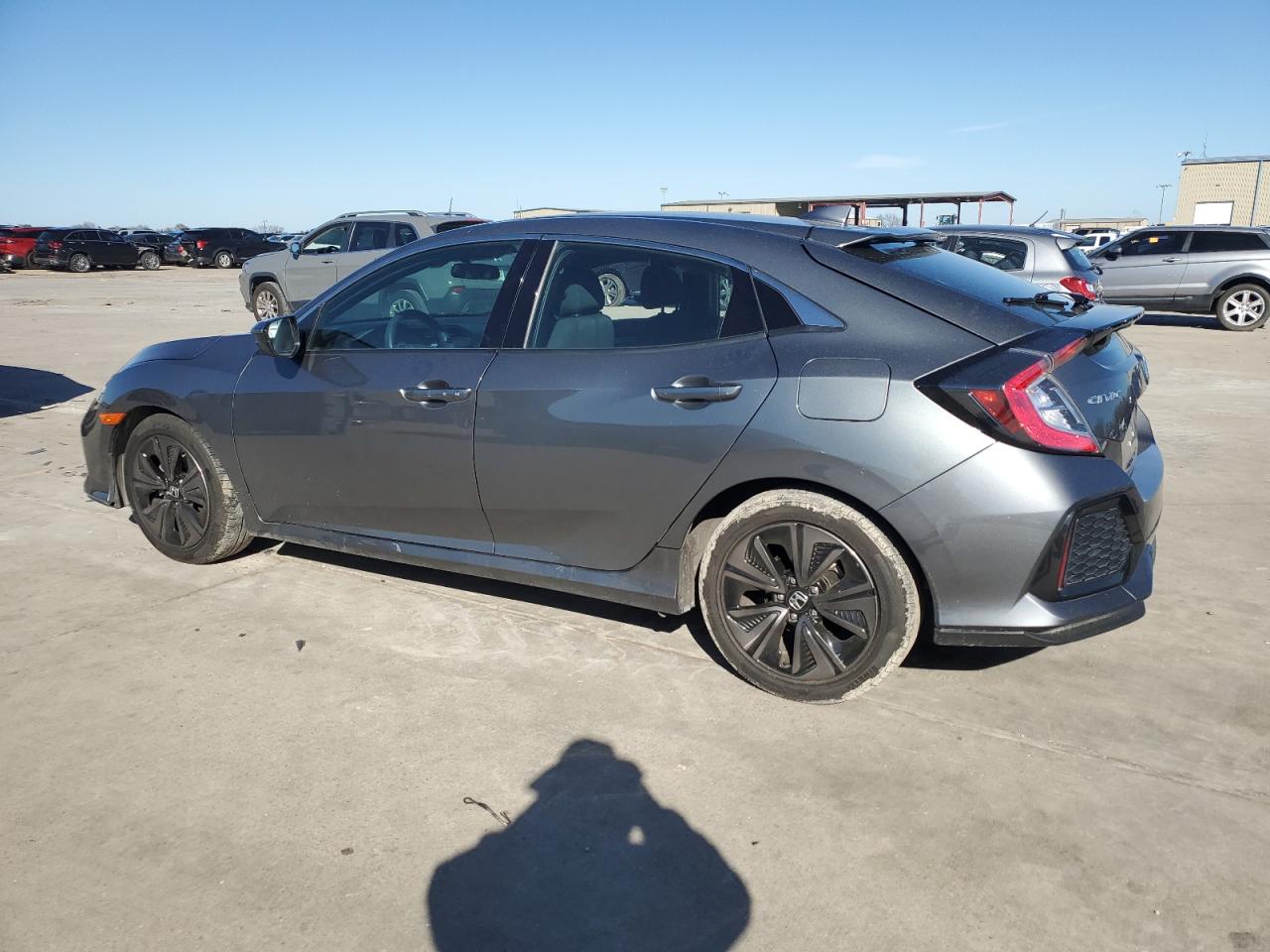 Изображение 2 2018 HONDA CIVIC EX 2018 с VIN SHHFK7H68JU210482