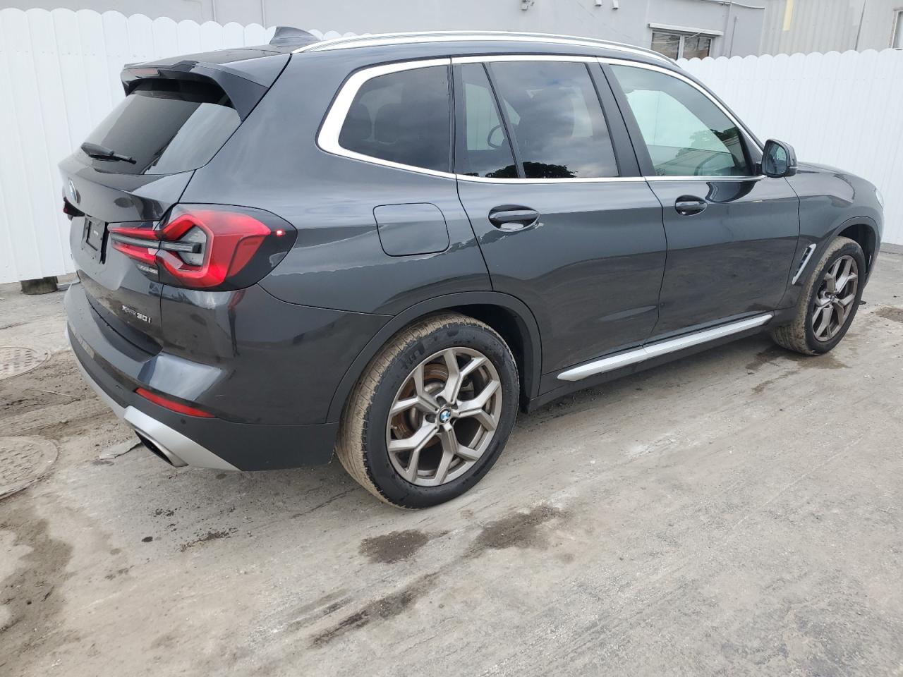 Image 3 of 2022 BMW X3 XDRIVE30I 2022 with VIN 5UX53DP00N9M50856