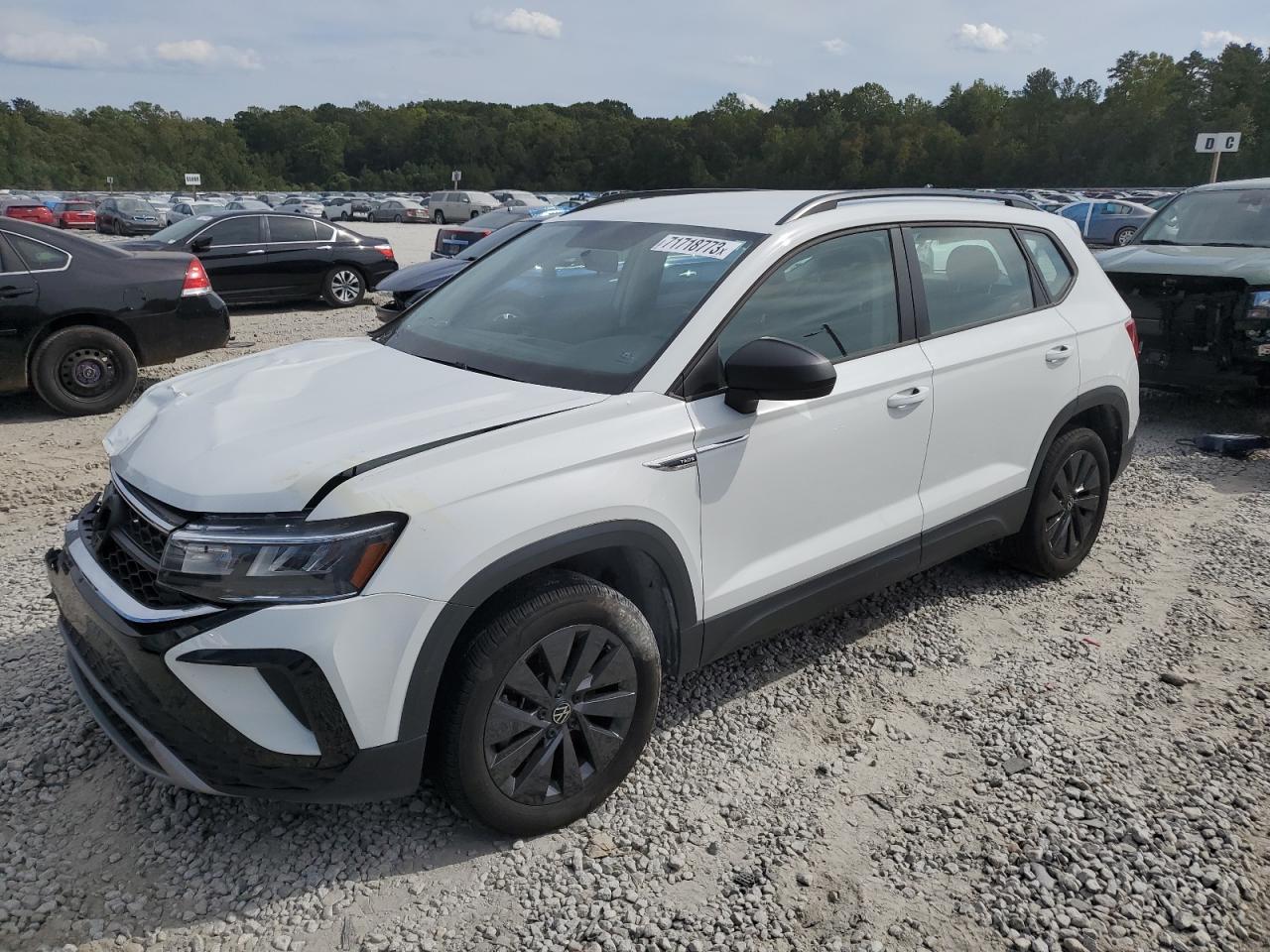 Volkswagen Taos S 2022 image