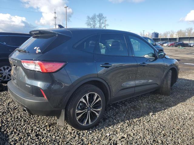 Image 3 of 2022 FORD ESCAPE SE 2022 with VIN 1FMCU9G60NUB91480