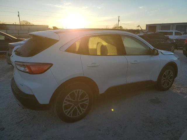 Image 3 of 2020 FORD ESCAPE SEL 2020 with VIN 1FMCU0H68LUC41453