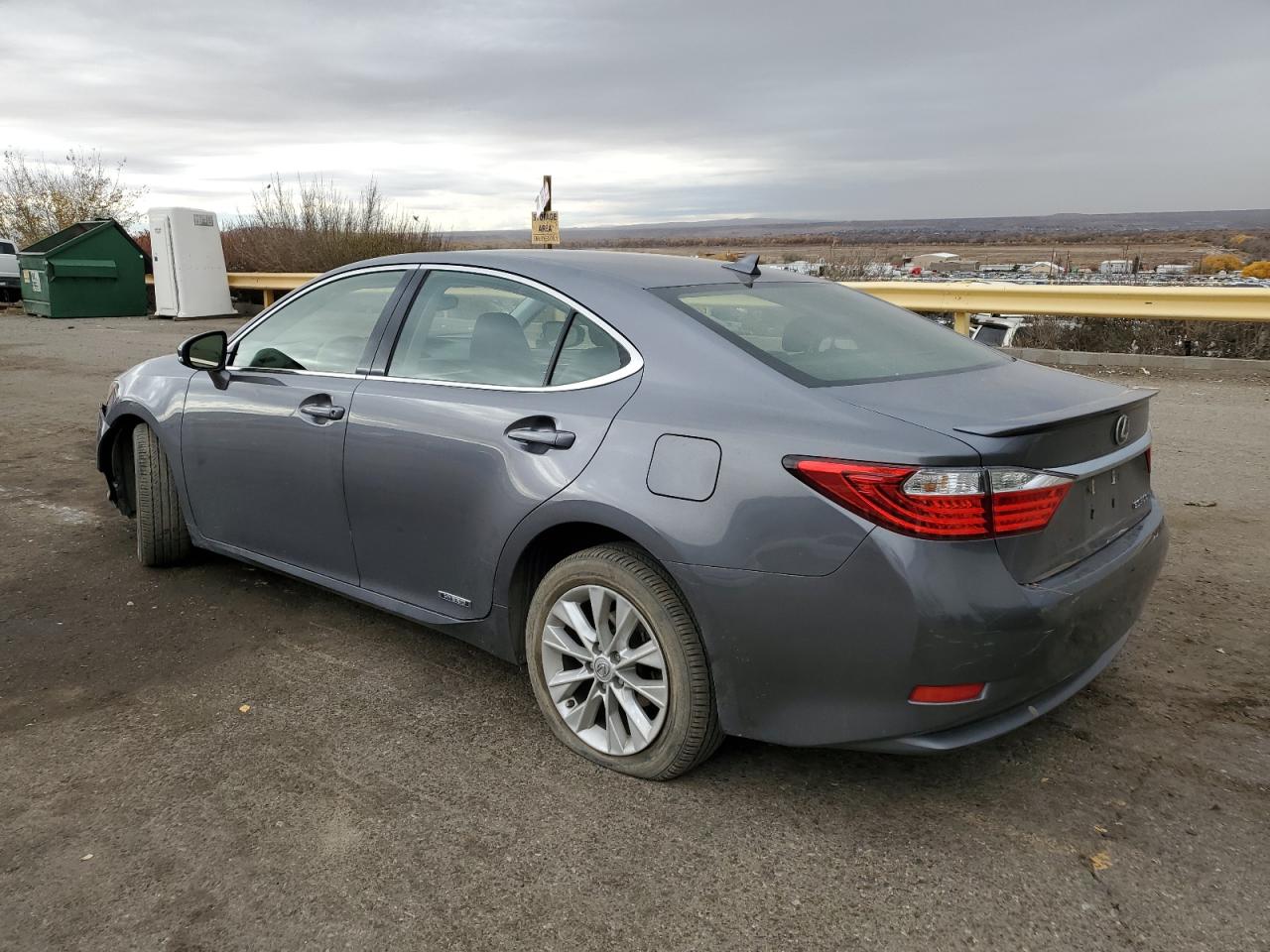 Image 2 of 2013 LEXUS ES 300H 2013 with VIN JTHBW1GG4D2007669