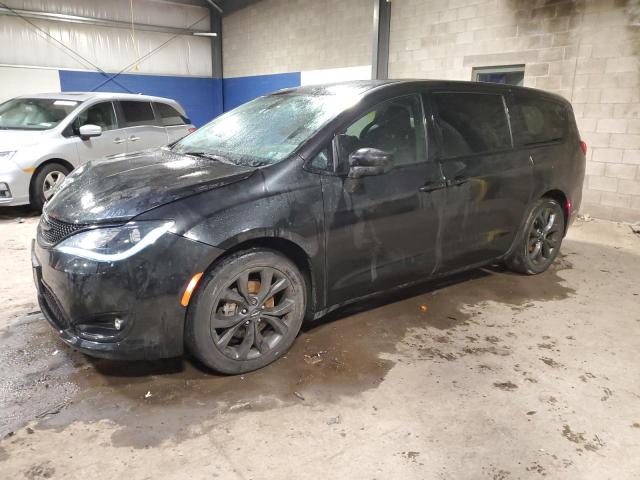 Изображение 1 2018 CHRYSLER PACIFICA TOURING PLUS 2018 с VIN 2C4RC1FG8JR323079