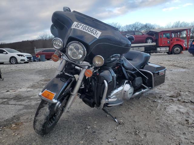 Obraz 2 z 2011 HARLEY-DAVIDSON FLHTK  2011 z VIN 1HD1KEM16BB632862