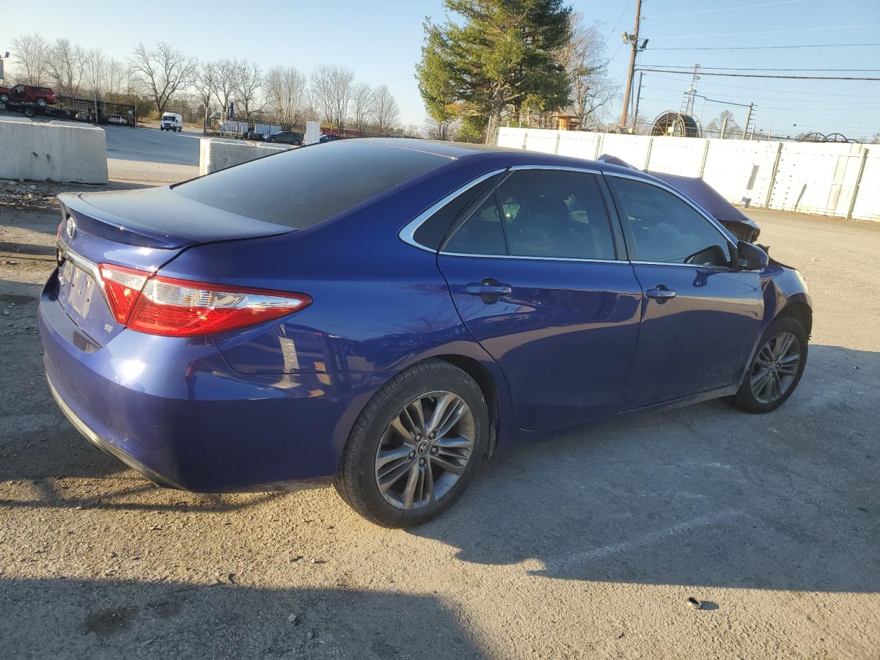 Image 3 of 2015 TOYOTA CAMRY LE 2015 with VIN 4T1BF1FK2FU994752