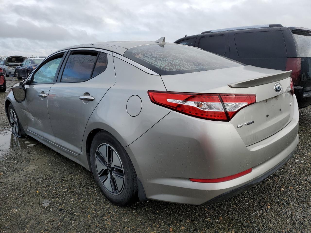 Image 2 of 2013 KIA OPTIMA HYBRID 2013 with VIN KNAGM4AD3D5054359