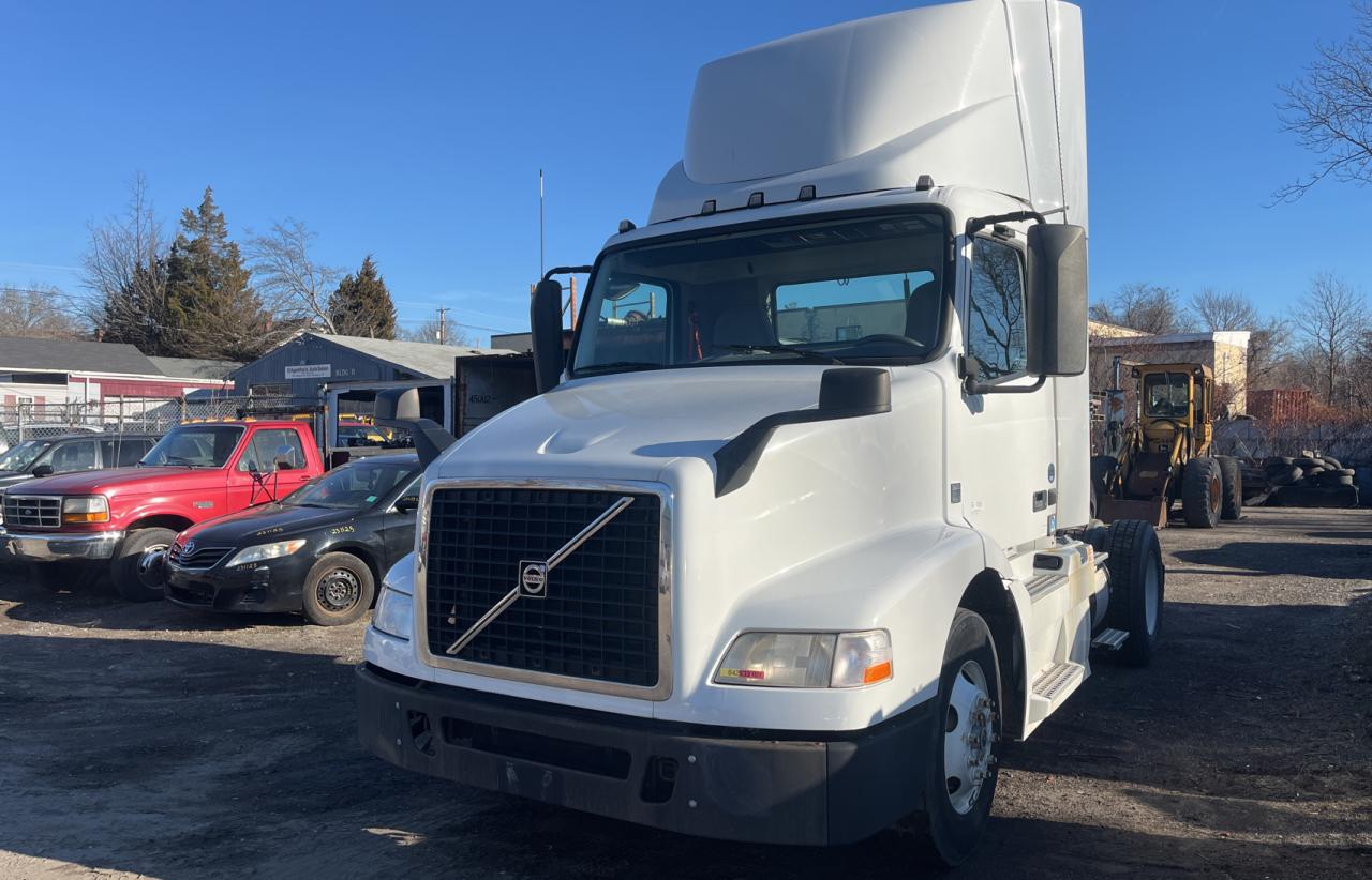 Obraz 2 z 2016 VOLVO VN VNM 2016 z VIN 4V4M19EG1GN935229