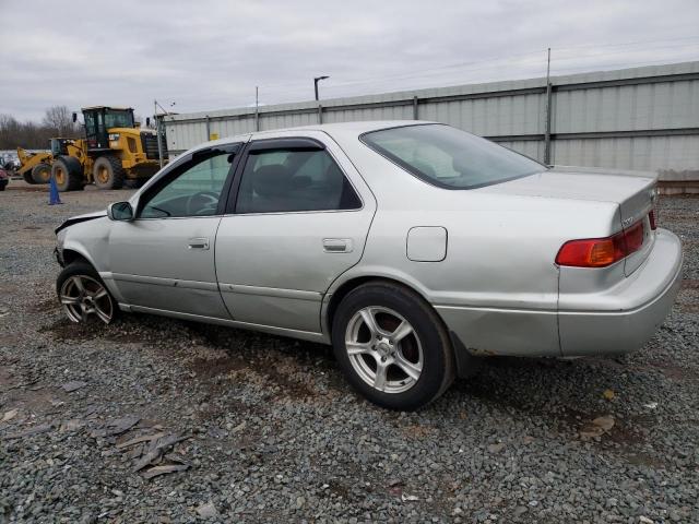 Изображение 2 2000 TOYOTA CAMRY CE 2000 с VIN 4T1BG22K2YU687061