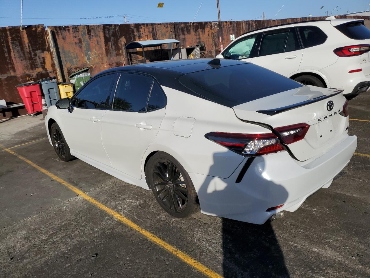 Изображение 2 2021 TOYOTA CAMRY XSE 2021 с VIN 4T1K61AK2MU476368
