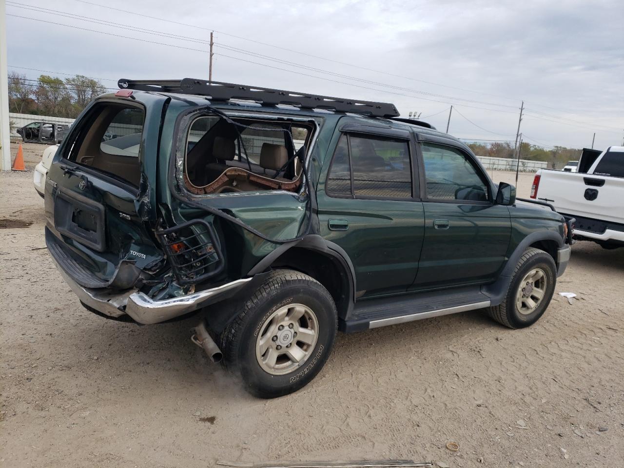 Image 3 of 1999 TOYOTA 4RUNNER SR5 1999 with VIN JT3GN86R8X0108515