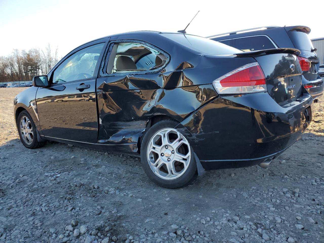 Изображение 2 2008 FORD FOCUS SE 2008 с VIN 1FAHP33N48W131146