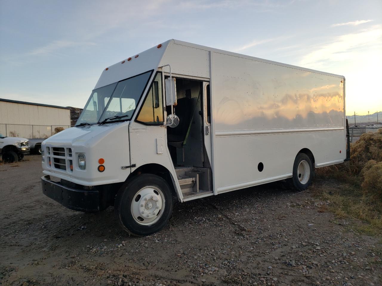 Obraz 2007 FREIGHTLINER CHASSIS M LINE WALK-IN VAN 2007