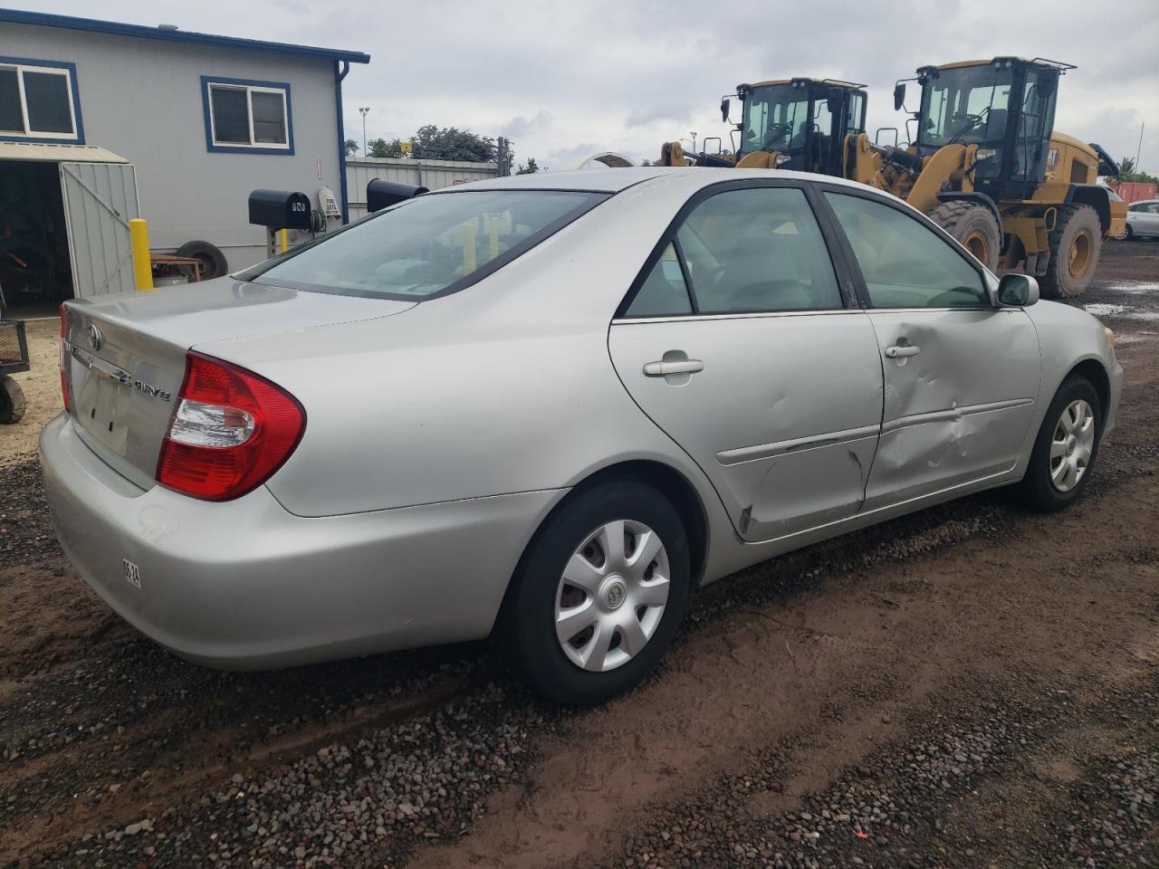 Изображение 3 2004 TOYOTA CAMRY LE 2004 с VIN JTDBE30K340294478