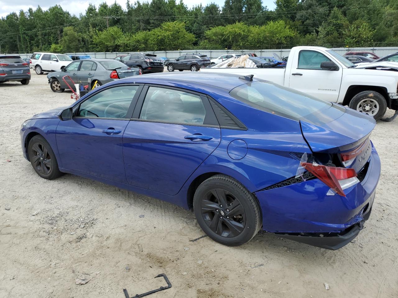 Obraz 2 z 2022 HYUNDAI ELANTRA SEL 2022 z VIN 5NPLS4AG9NH056684