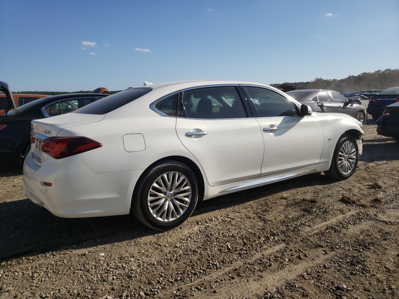 Obraz 3 z 2015 INFINITI Q70L 3.7 2015 z VIN JN1BY1PR9FM830251