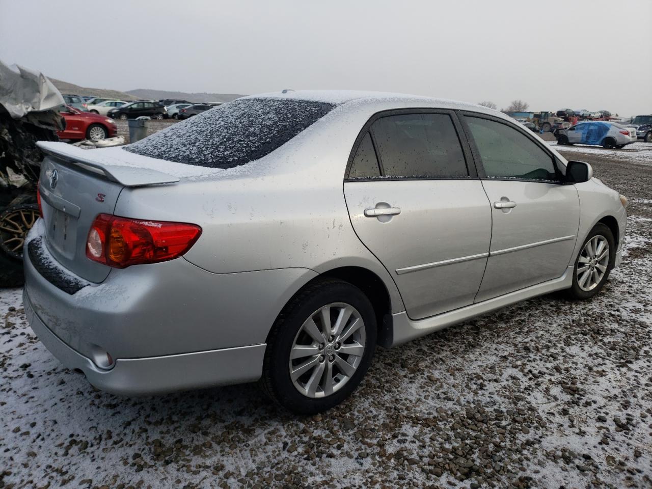 Изображение 3 2010 TOYOTA COROLLA BASE 2010 с VIN 1NXBU4EE2AZ215104