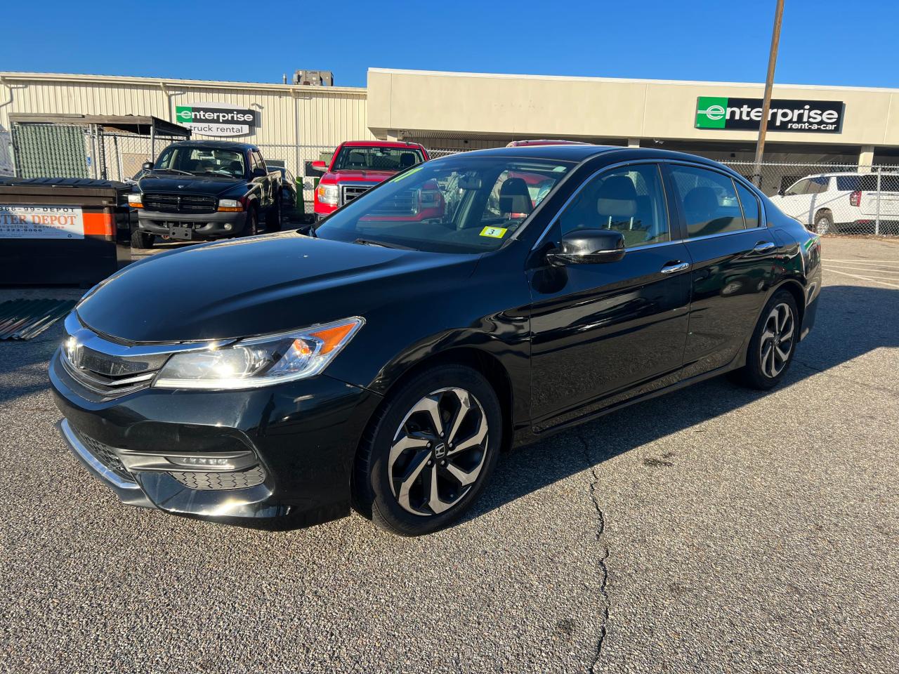 Obraz 2 z 2017 HONDA ACCORD EX 2017 z VIN 1HGCR2F72HA267442