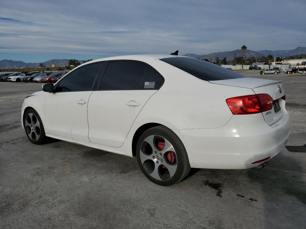 Image 2 of 2012 VOLKSWAGEN JETTA SE 2012 with VIN 3VWBP7AJ0CM342647