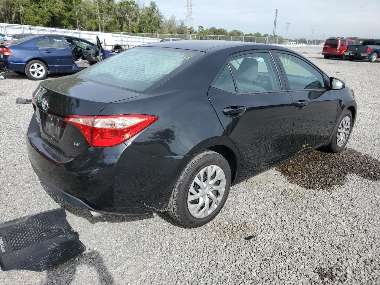 Obraz 3 z 2019 TOYOTA COROLLA L 2019 z VIN 2T1BURHEXKC176404