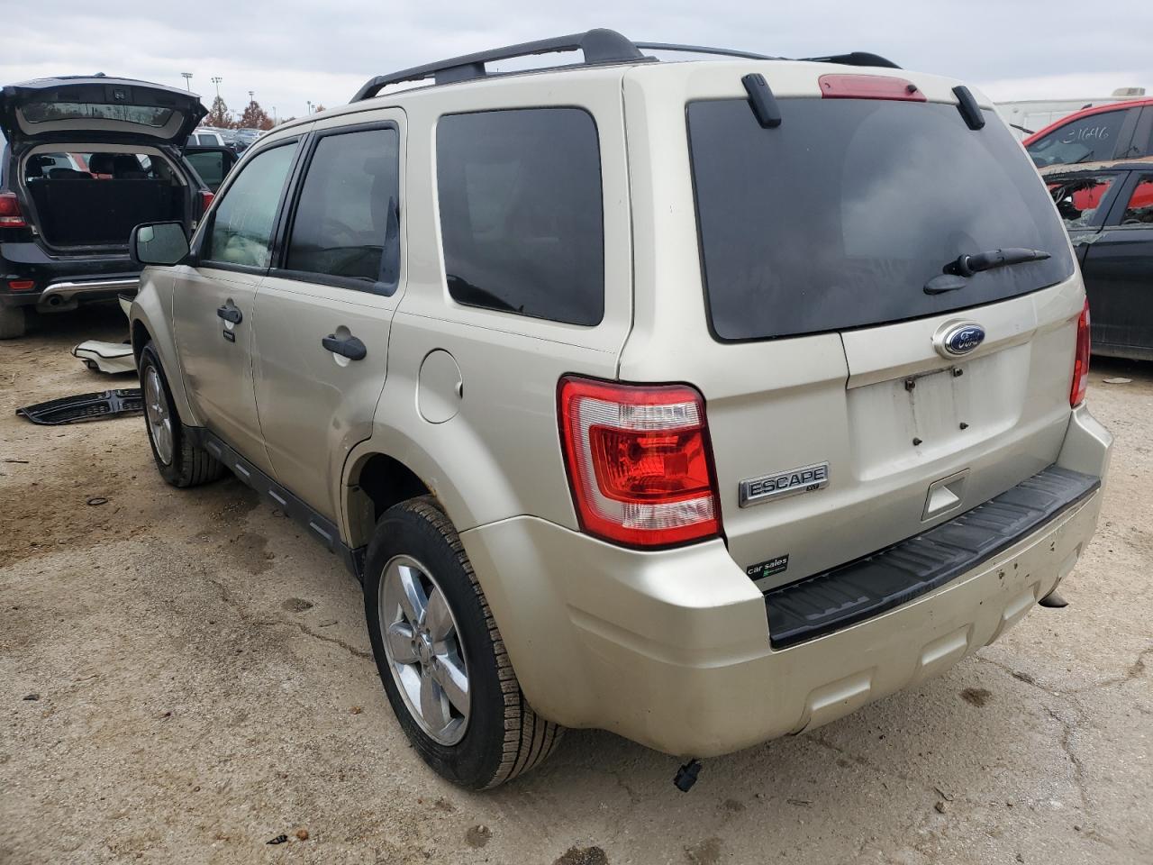 Изображение 2 2012 FORD ESCAPE XLT 2012 с VIN 1FMCU0D71CKA21646
