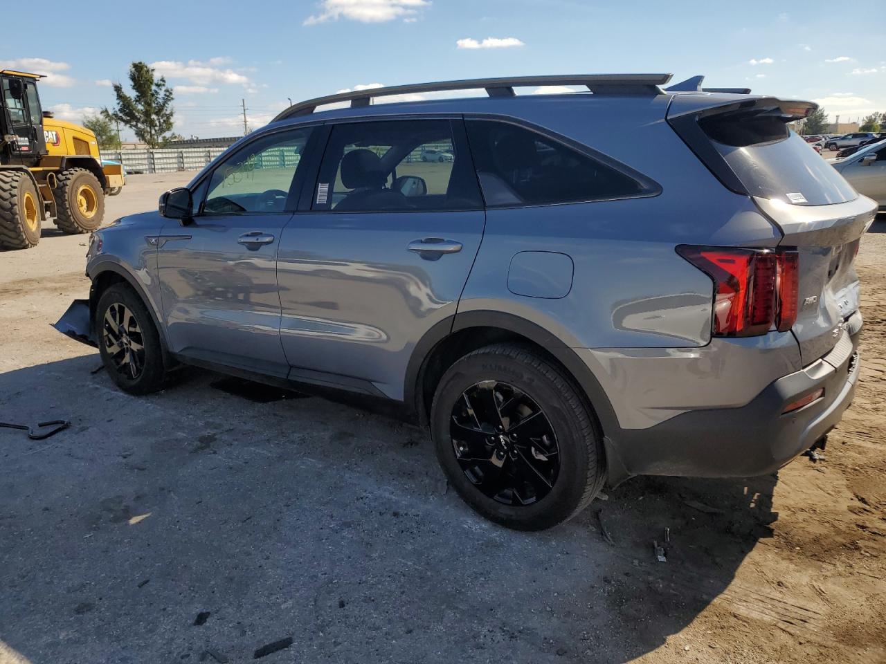 Image 2 of 2022 KIA SORENTO S 2022 with VIN 5XYRLDLC3NG124292