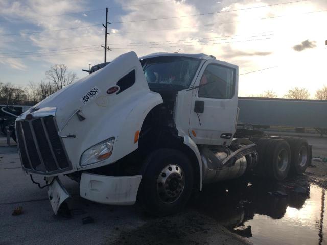 Изображение 2 2016 PETERBILT 579  2016 с VIN 1XPBDP9X7GD338311