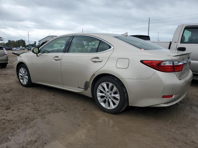 Image 2 of 2013 LEXUS ES 300H 2013 with VIN JTHBW1GG2D2028682