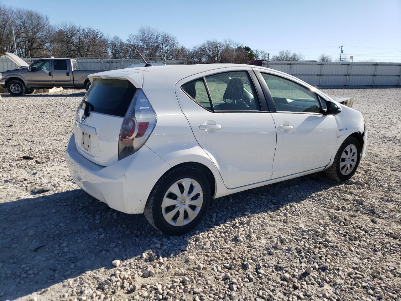 Изображение 3 2014 TOYOTA PRIUS C  2014 с VIN JTDKDTB35E1084629