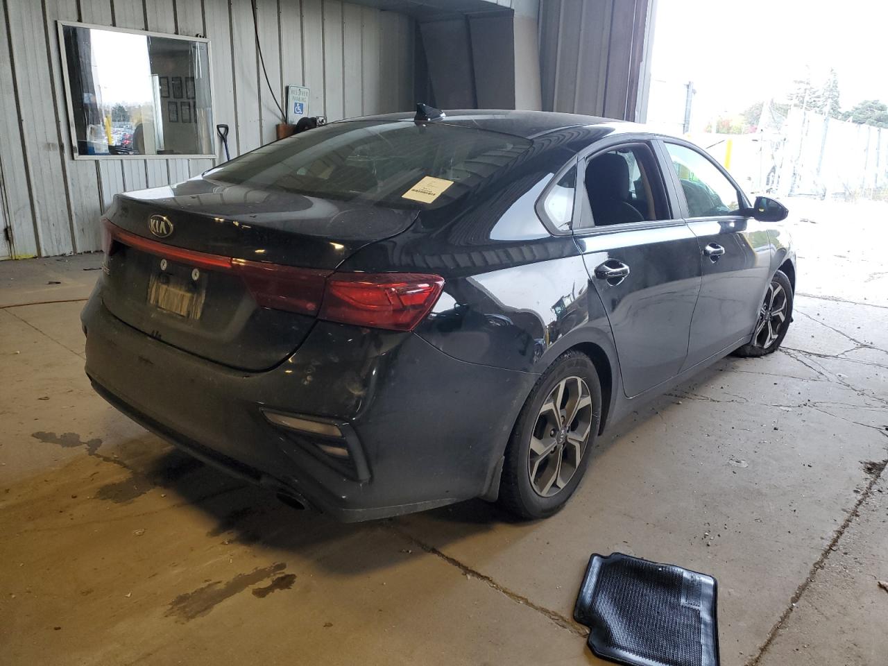 Image 3 of 2020 KIA FORTE FE 2020 with VIN 3KPF24AD8LE175900