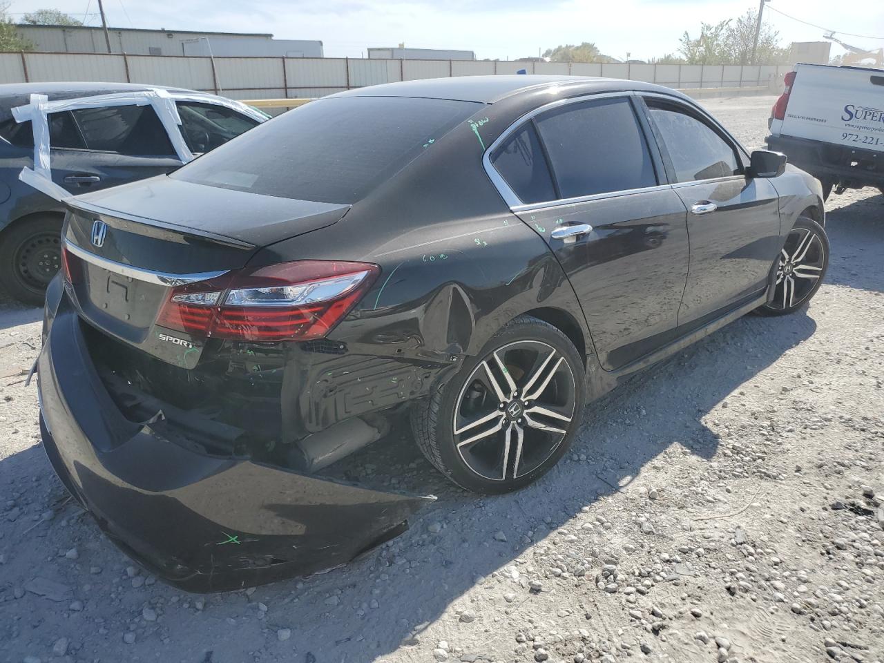 Изображение 3 2017 HONDA ACCORD SPORT 2017 с VIN 1HGCR2F65HA100449