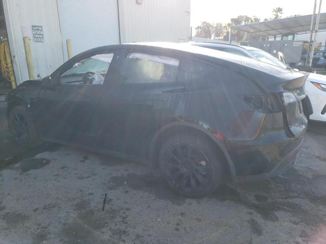 Изображение 2 2022 TESLA MODEL Y  2022 с VIN 7SAYGDEE0NF481163